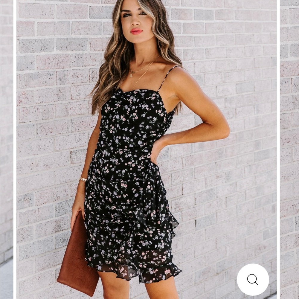 Floral Midi Dress NEVER WORN Size Small